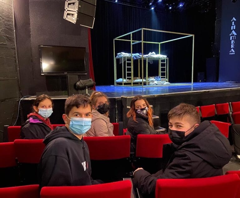 sortie théâtre Alhambra lycéens pour voir Animal Farm