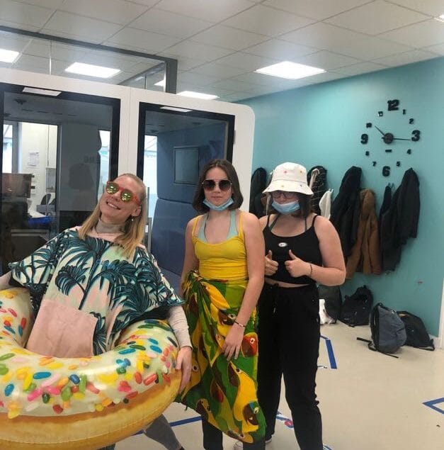 Beach day au collège jour à thème