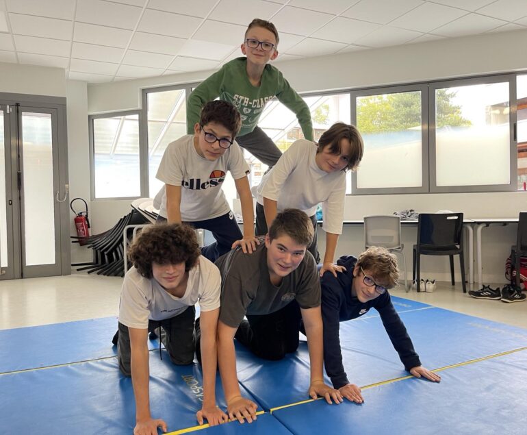 Gym au collège pyramide